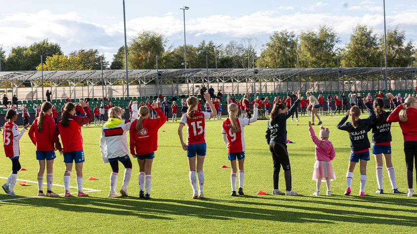 Jentefotball Foto: Markus Bratlie